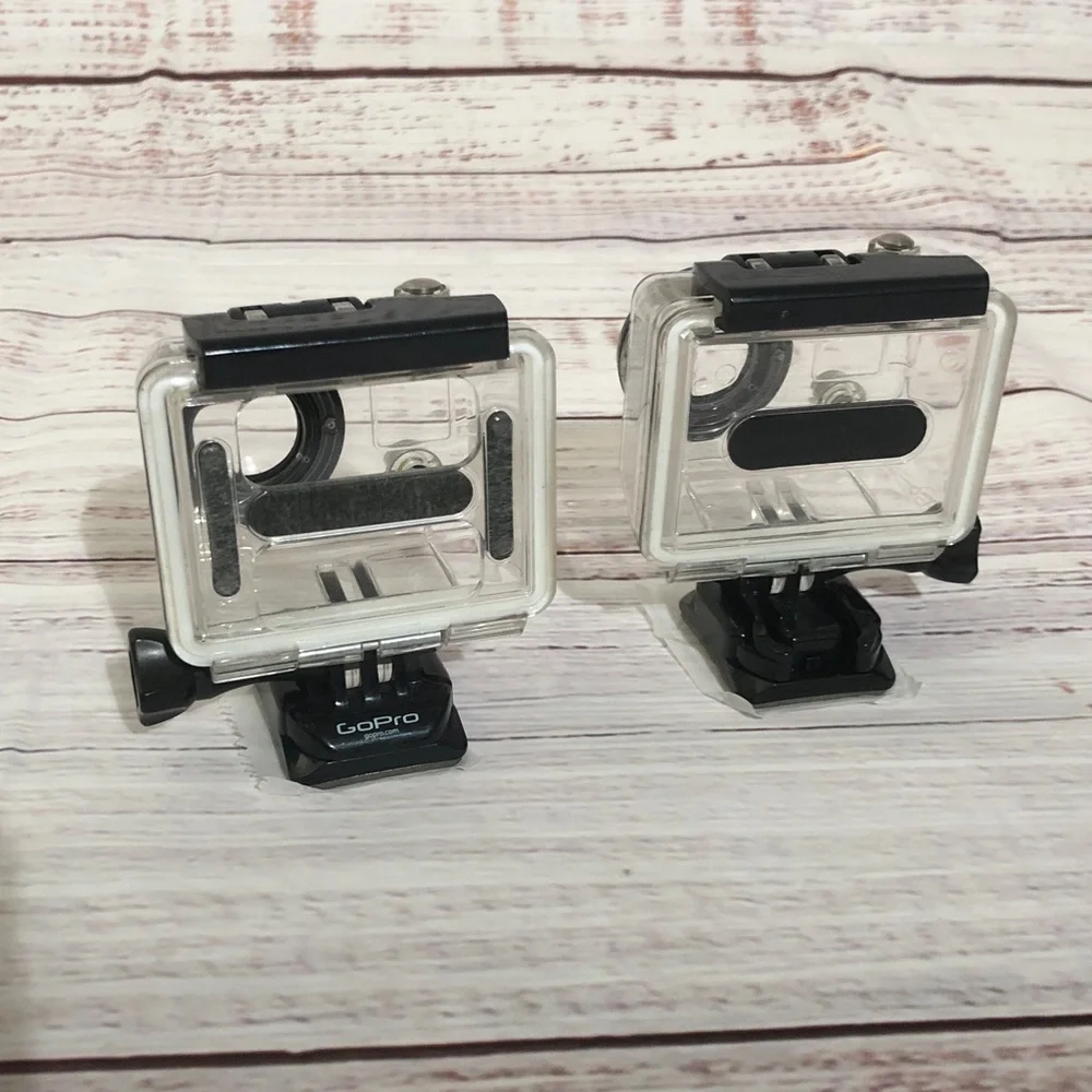 Used GO PRO Hero Cameras for parts with Waterproof Cases no battery